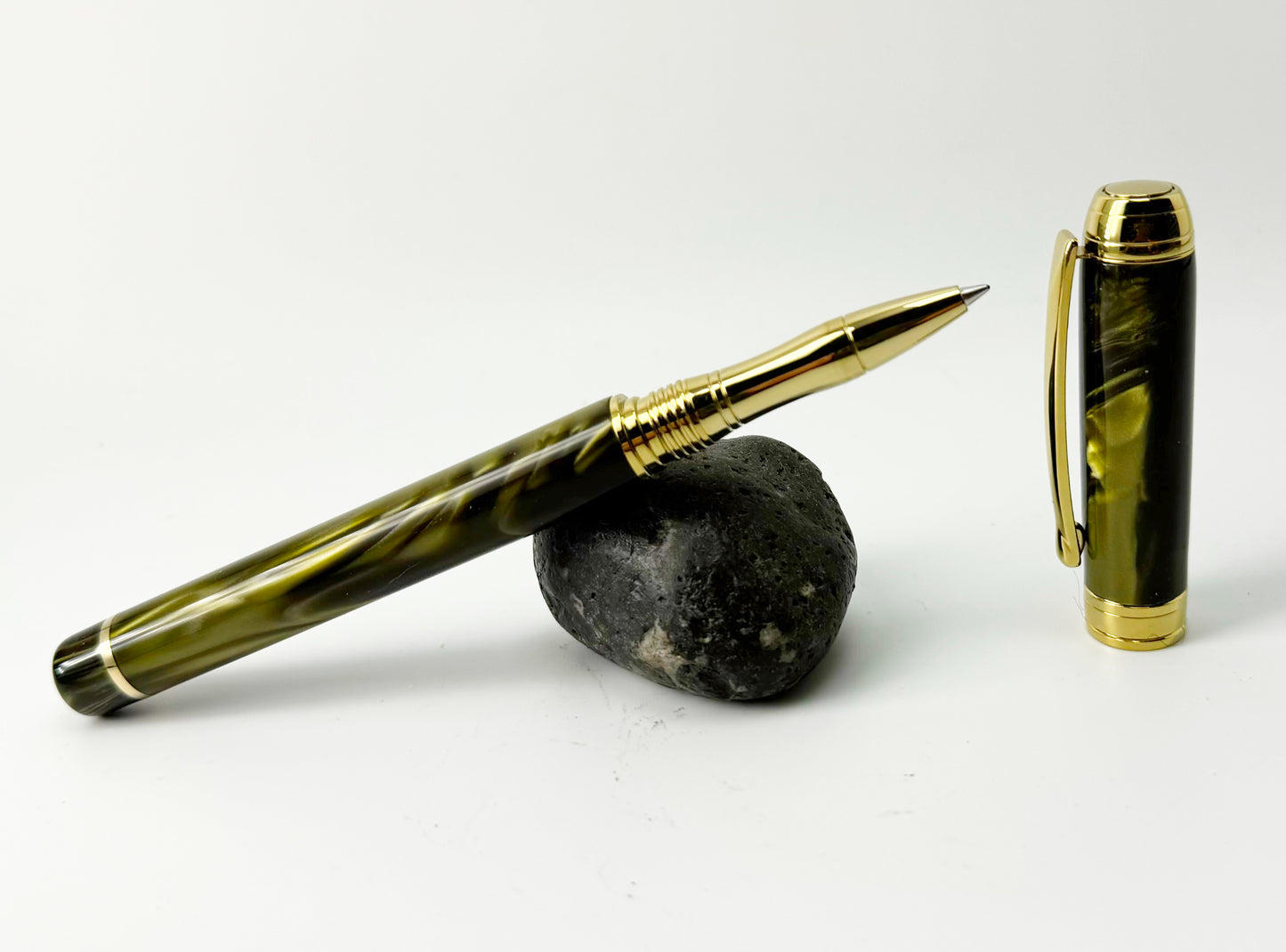 Handcrafted luxury rollerball pen